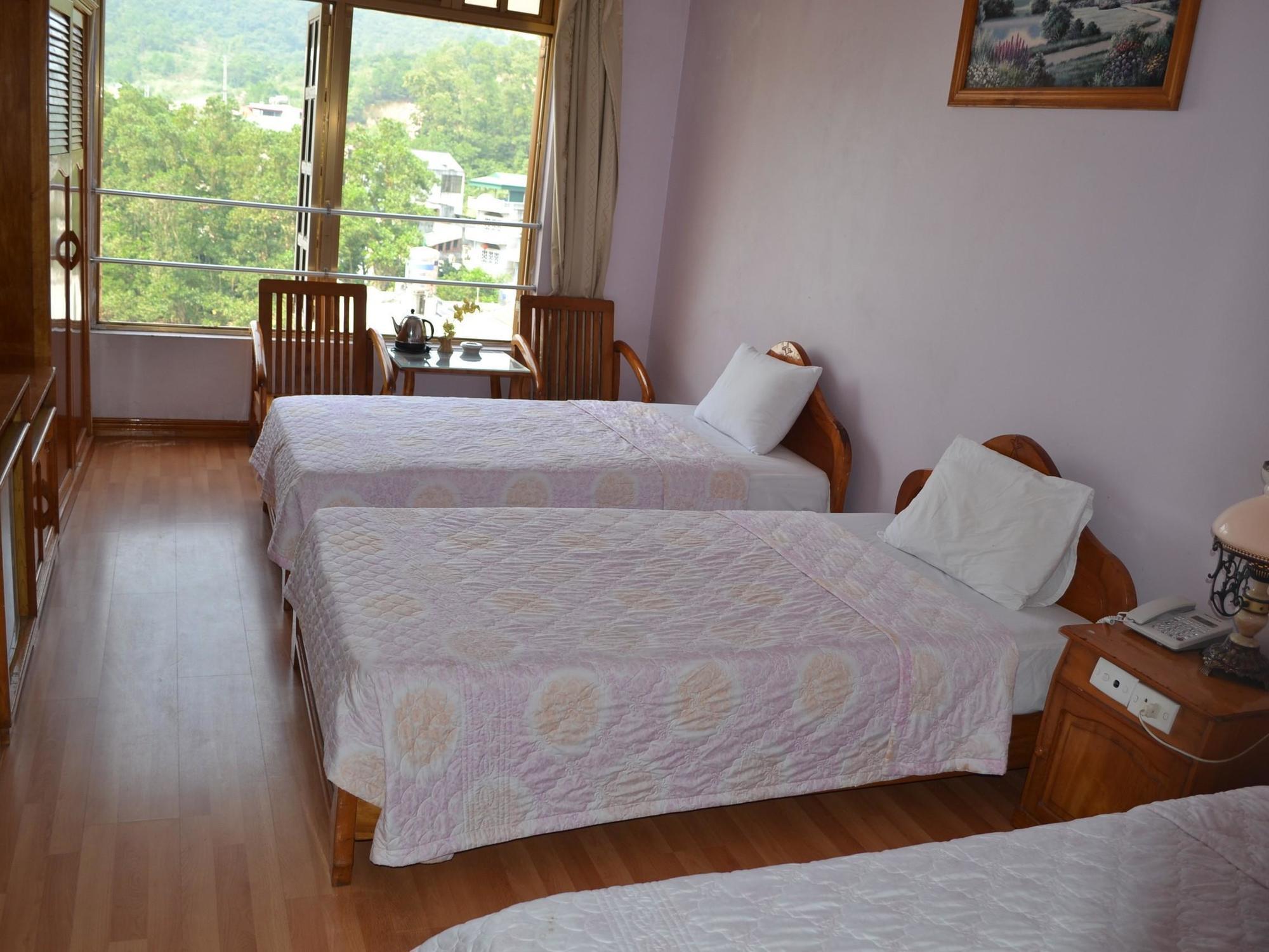 Ngoc Lan Hotel Ha Long Exterior photo